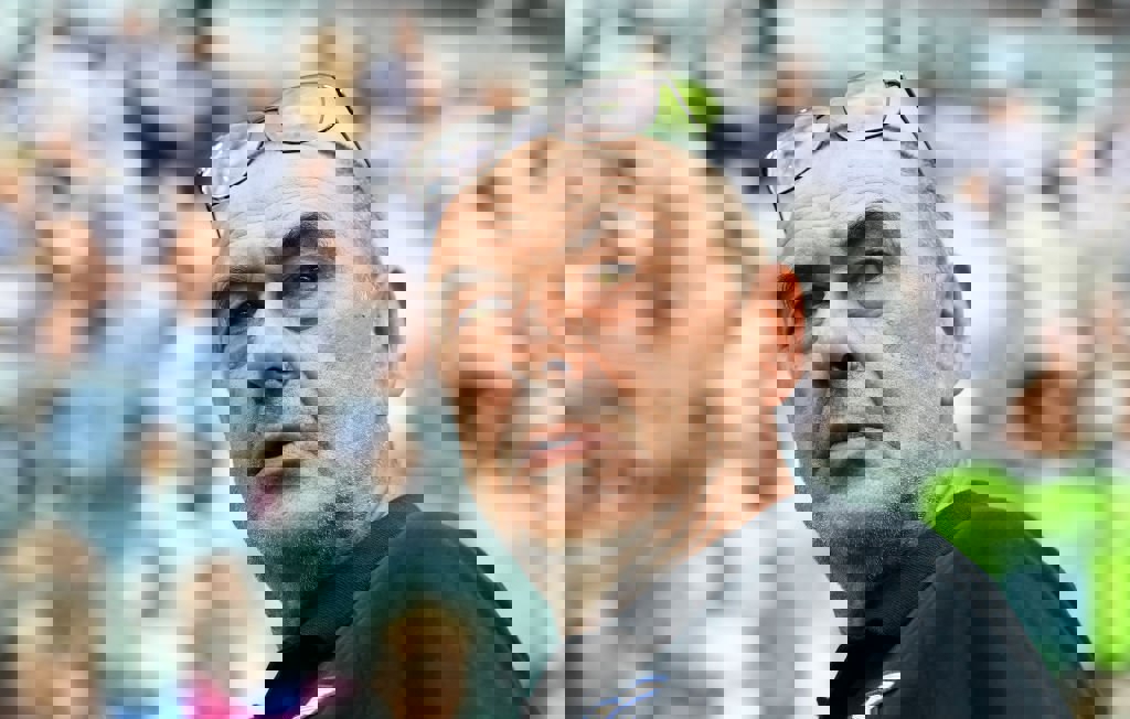 1925928