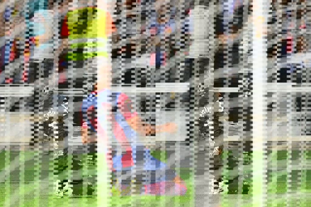 1926082