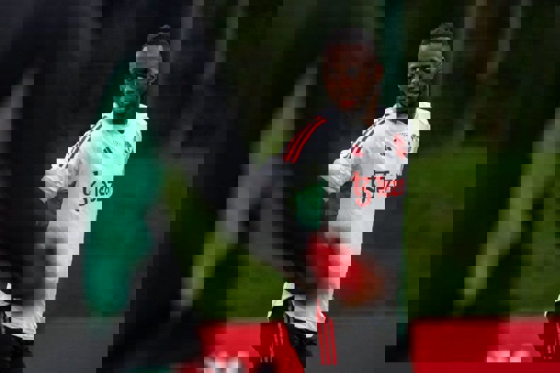 1926531