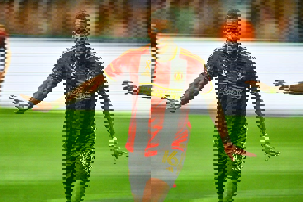 1926142