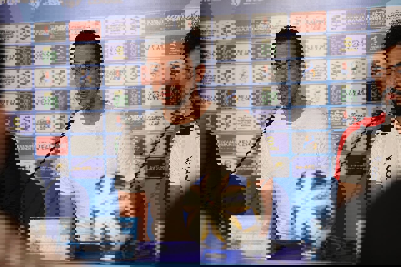1926185