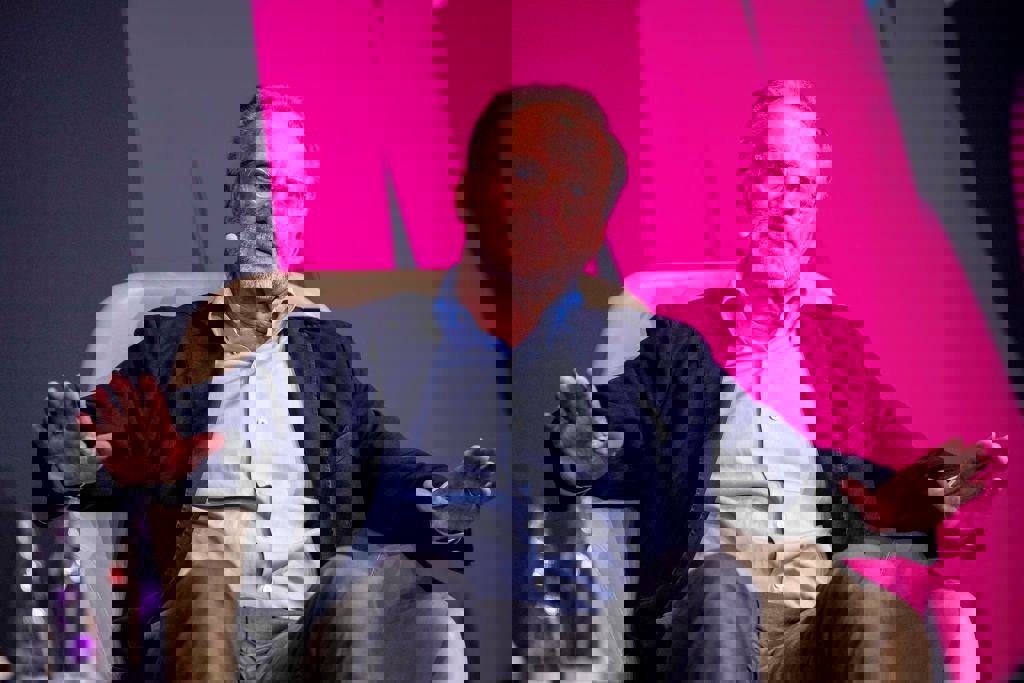 1926436