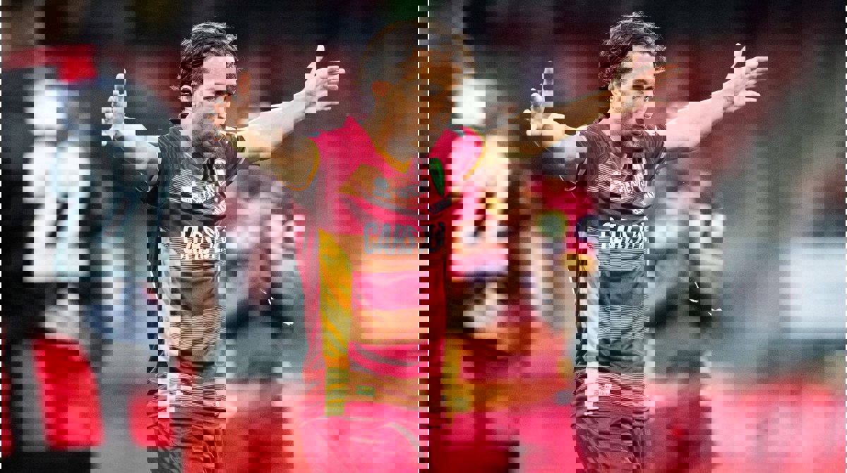 1926425