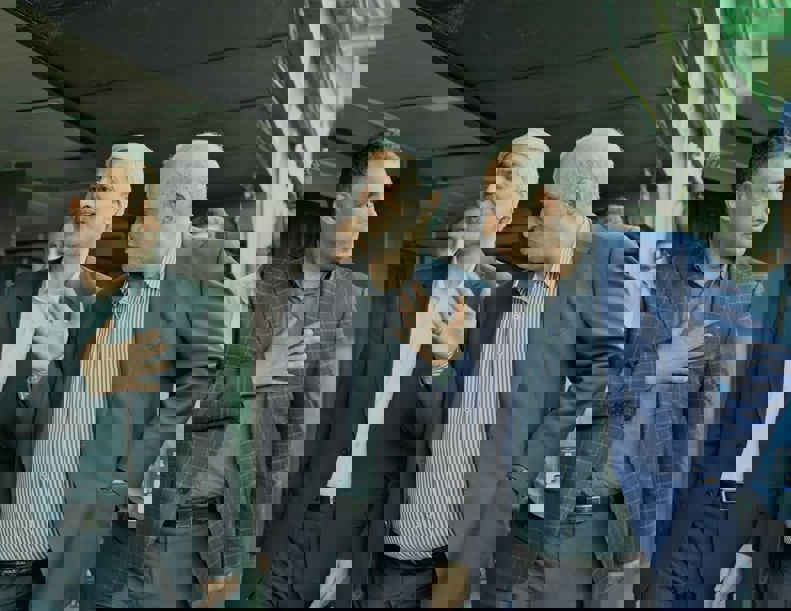 1927216