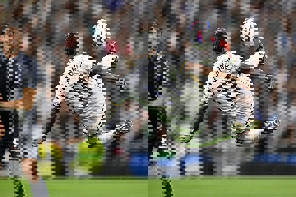 1926576