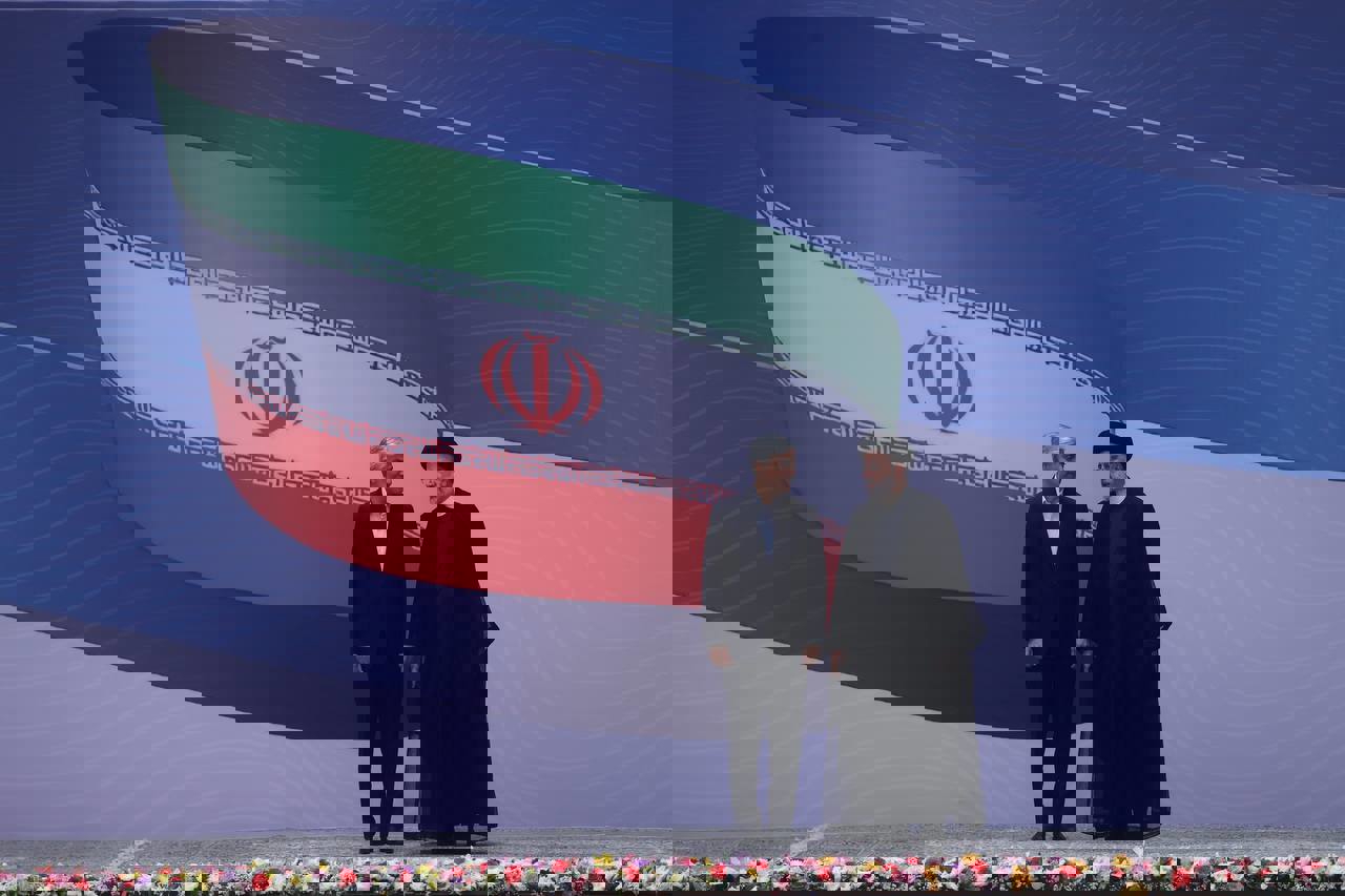 1926745
