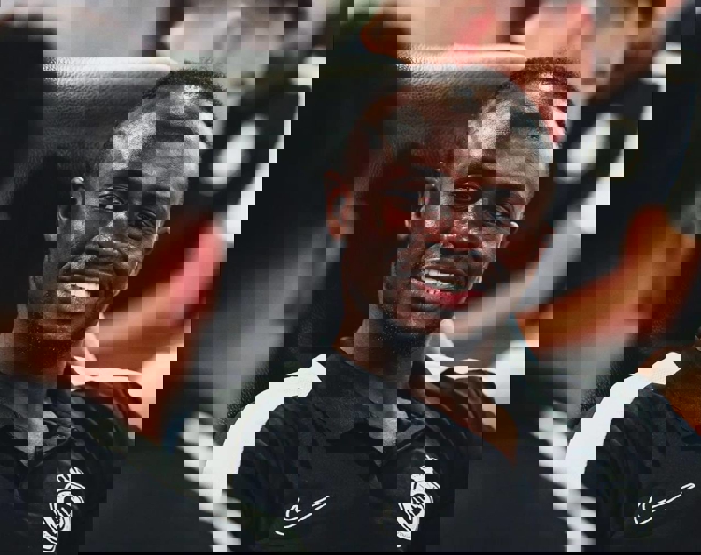 1926677