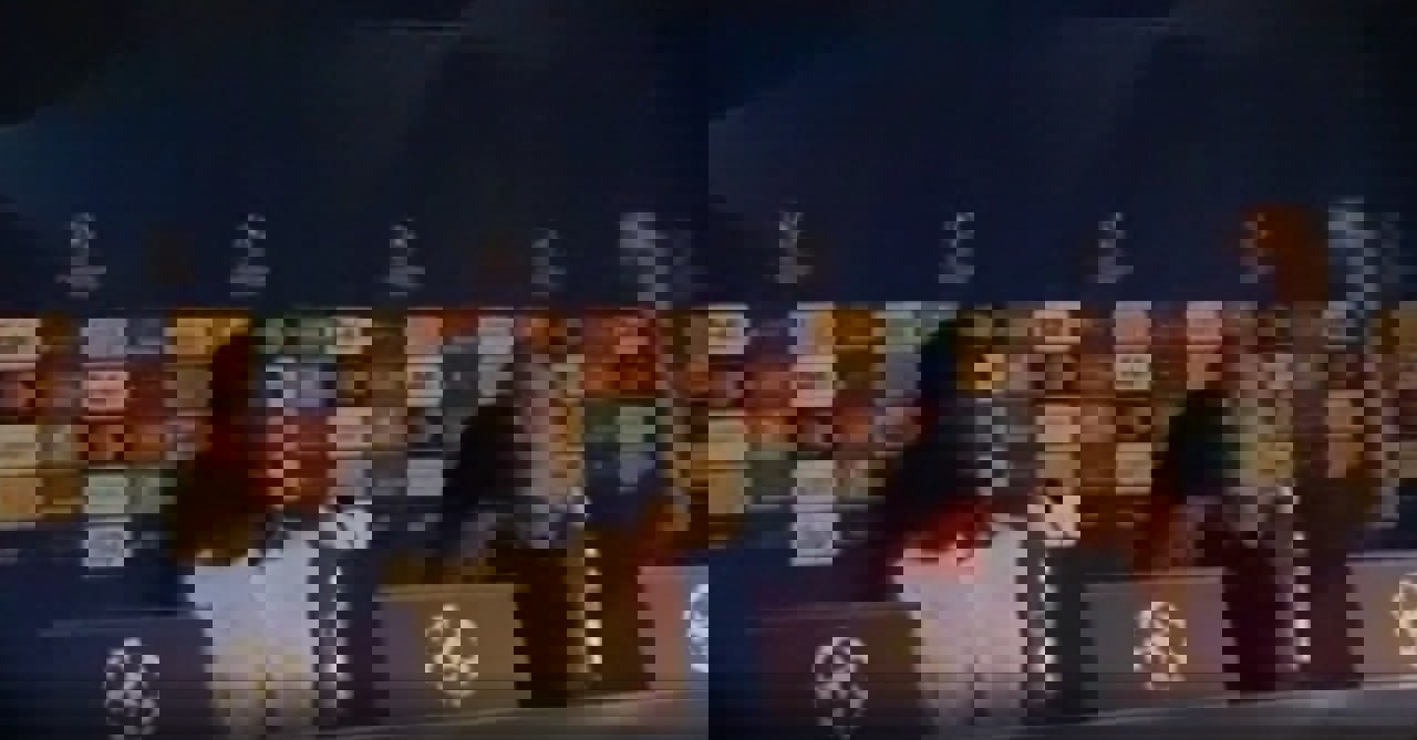 1927147