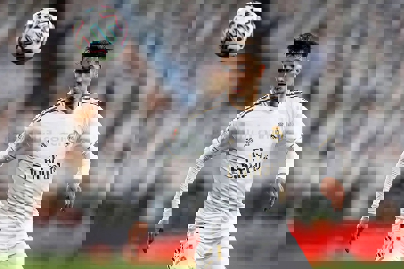 1927132