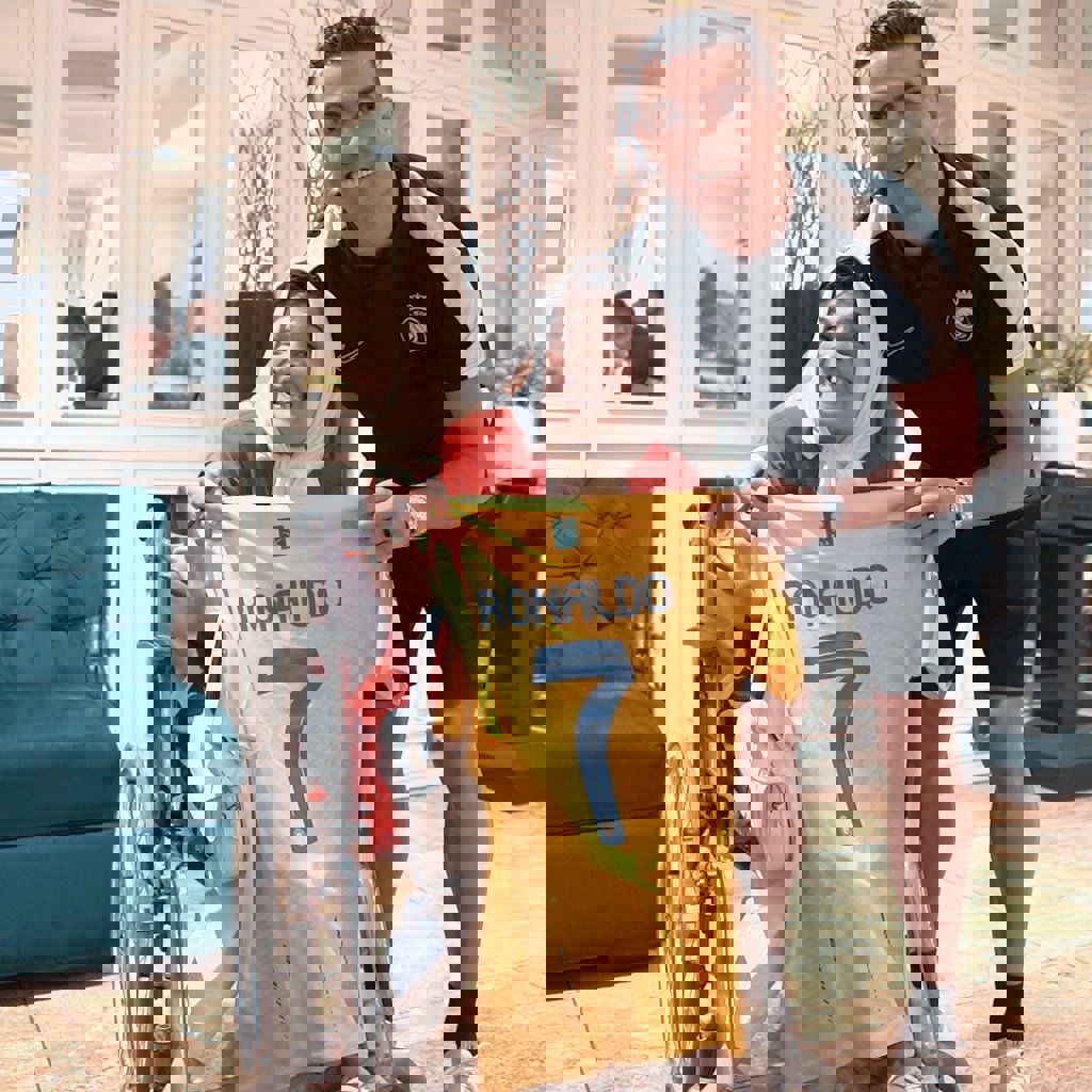 1927732