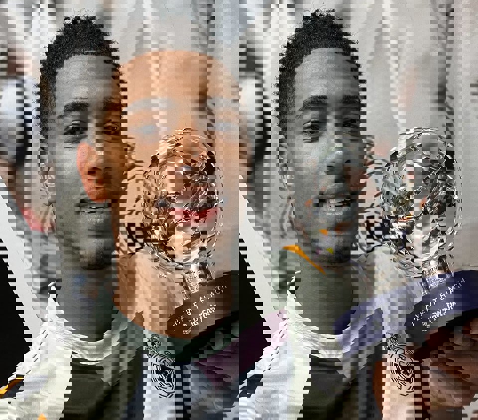 1928439