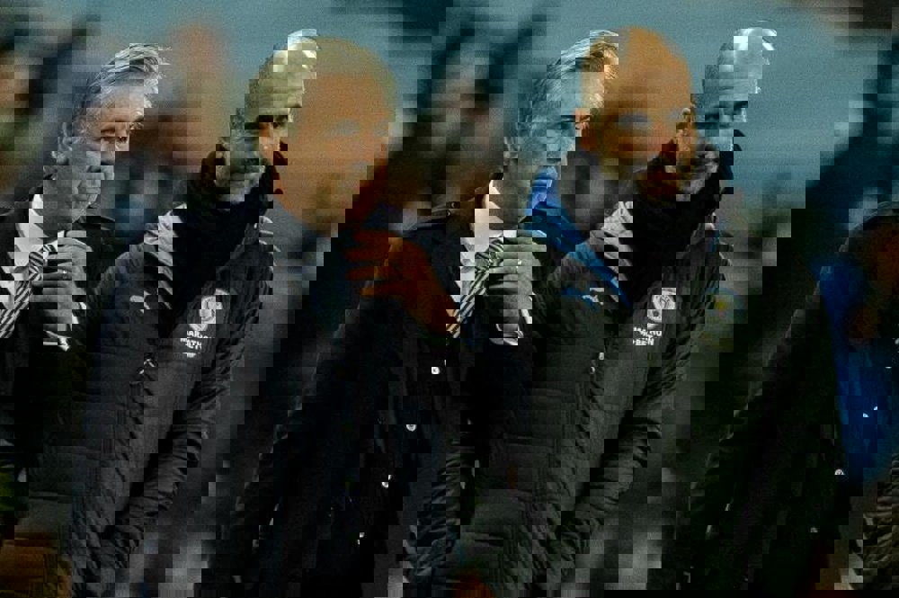 1928183