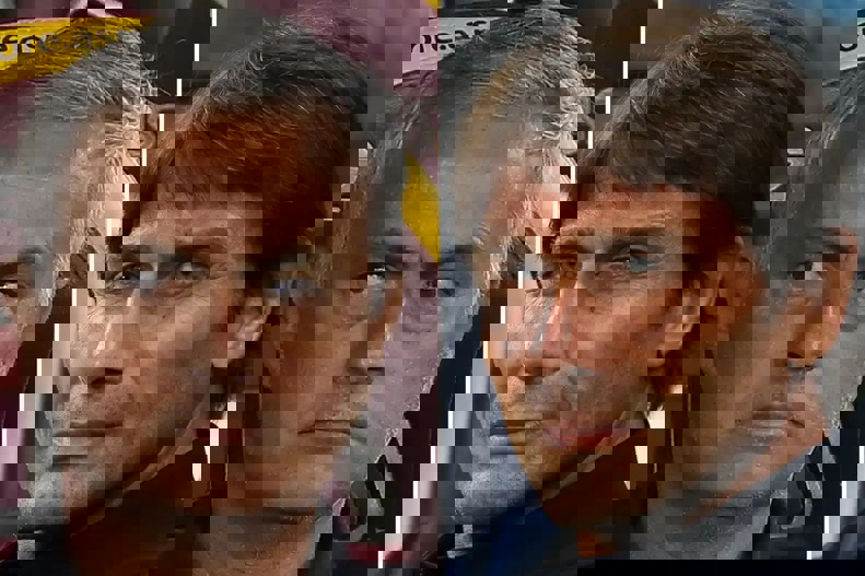 1928262