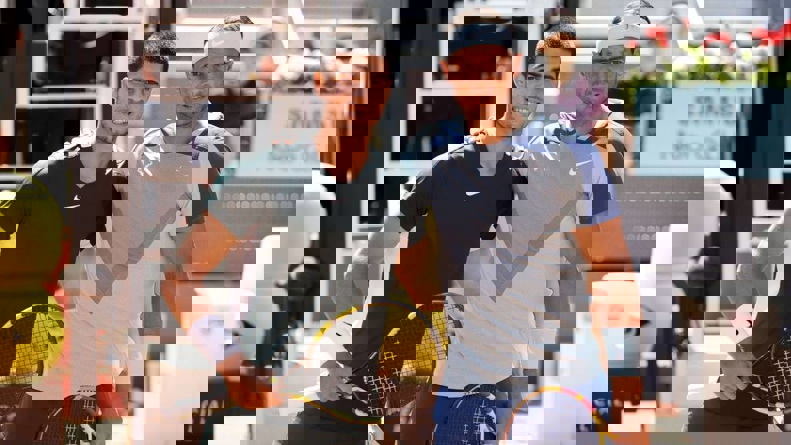1928312