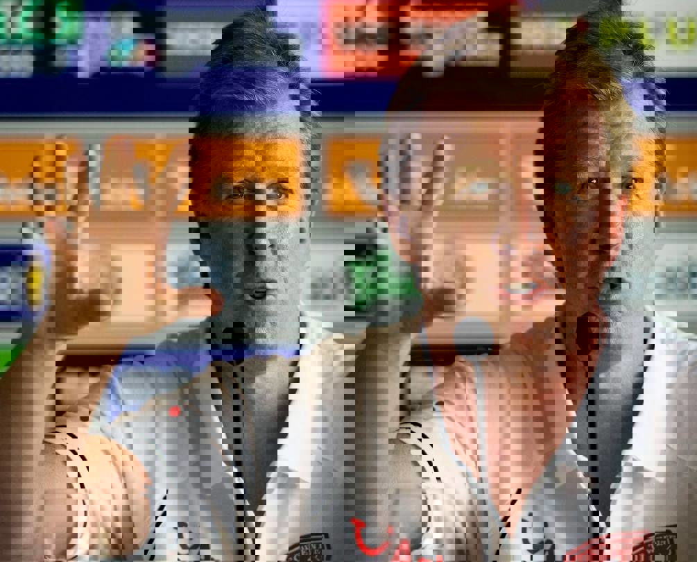 1928337