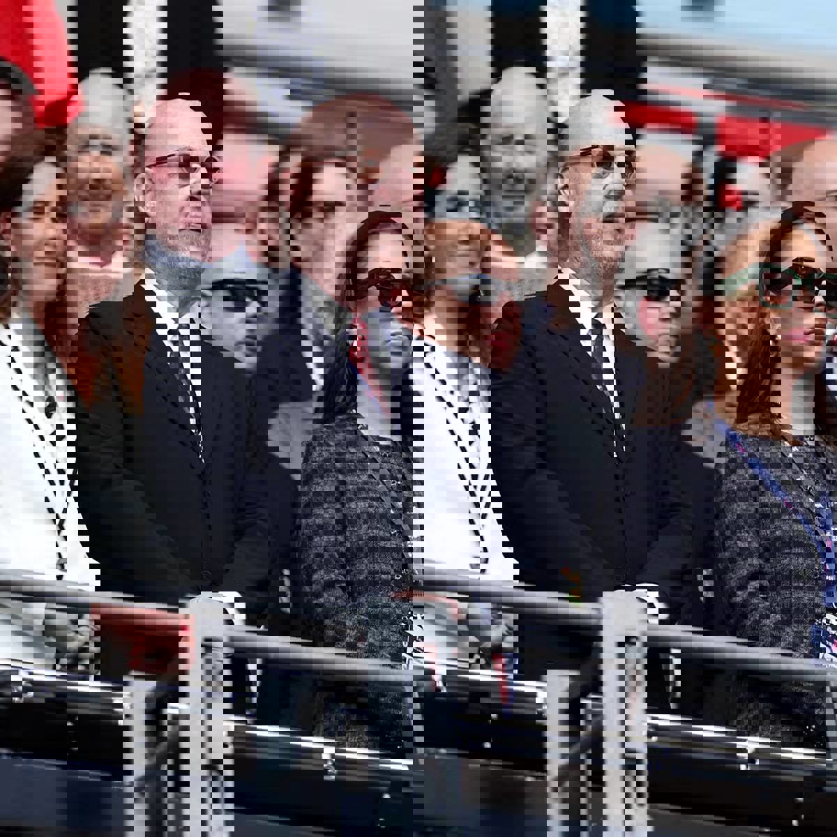 1928341