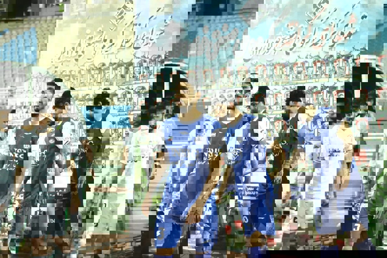 1928784
