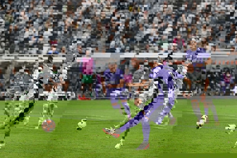 لاسک 1-3 لیورپول: برد شیرین با یک نیمه تیکیتاکا 3