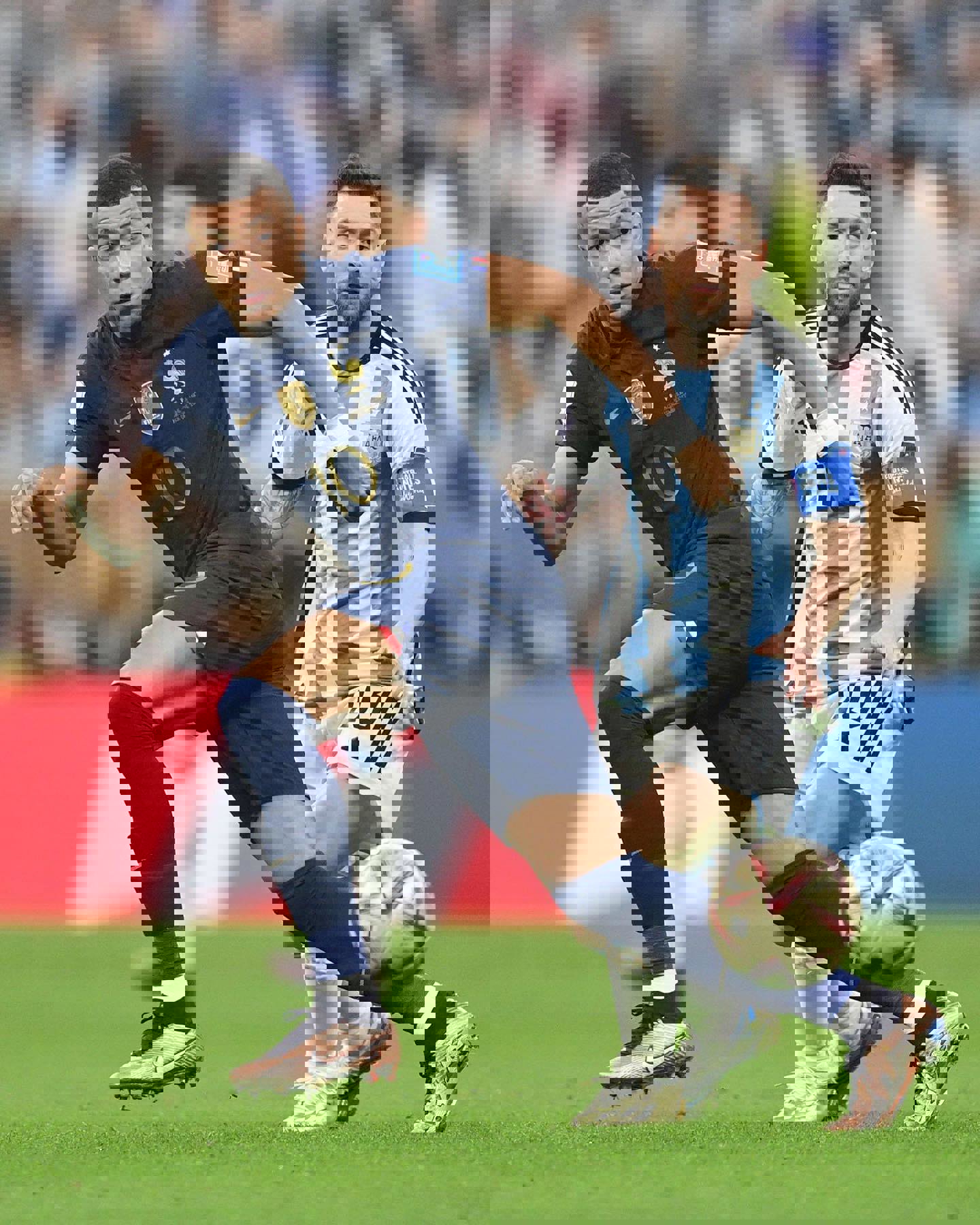 1928794