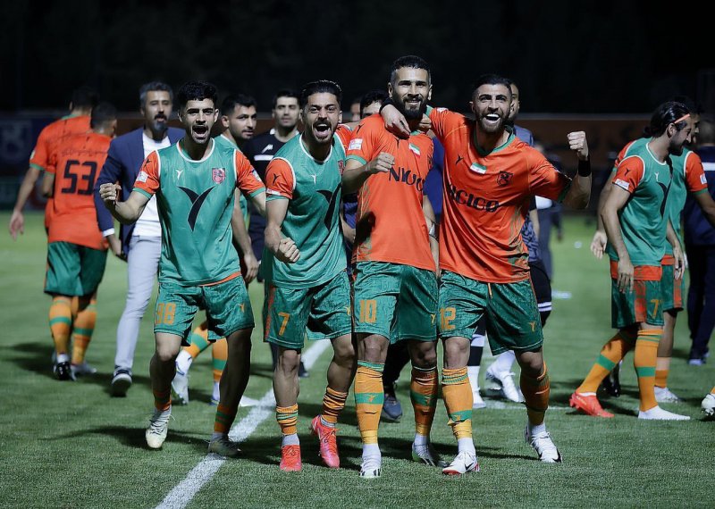 ساکت به قولش عمل کرد و طلسم مس را شکست!