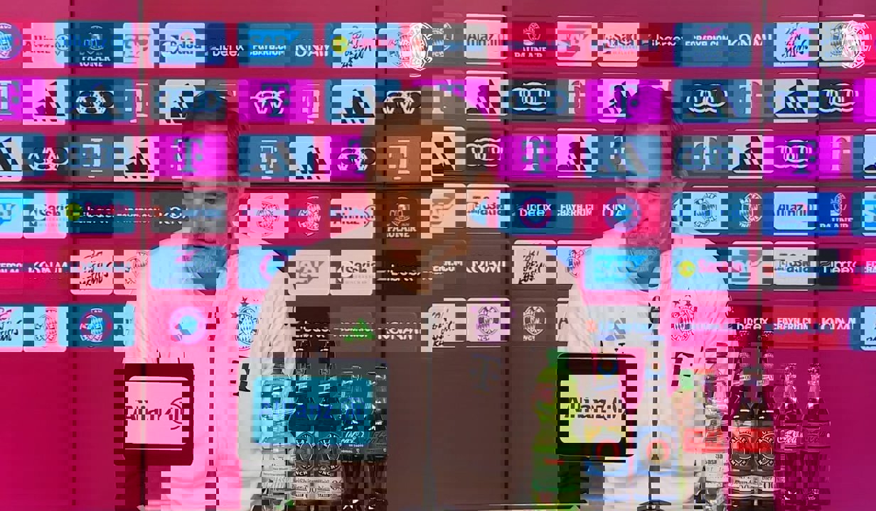 1929069