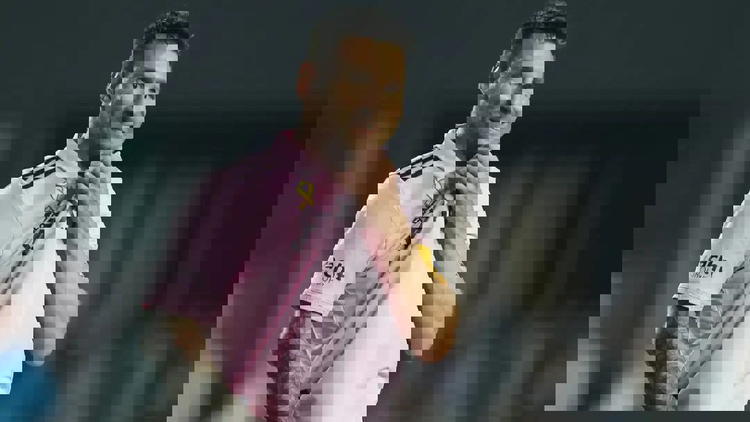 1929156