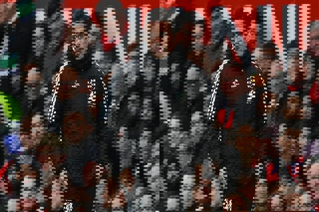1929279