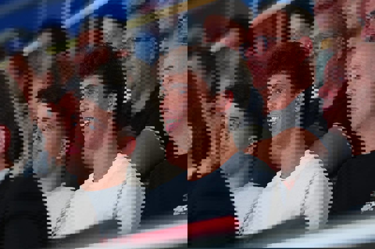 1929272