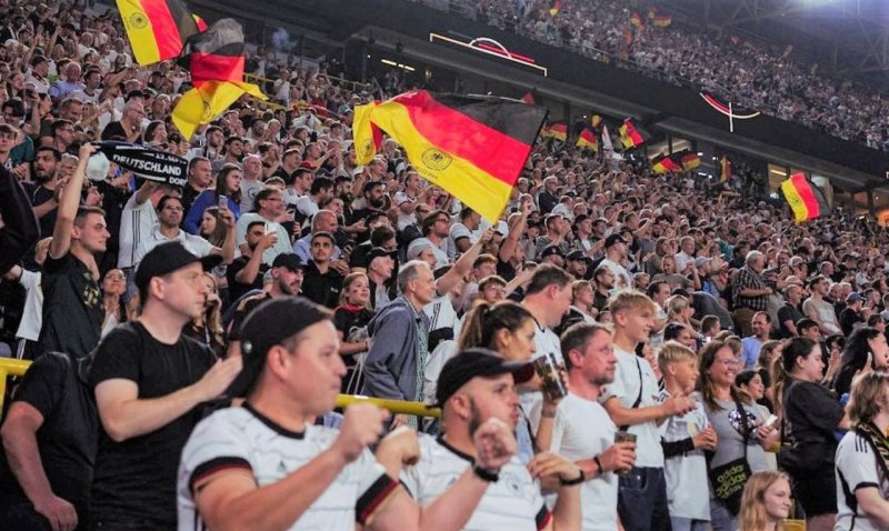 فوتبال آلمان در گِل گیر کرده است