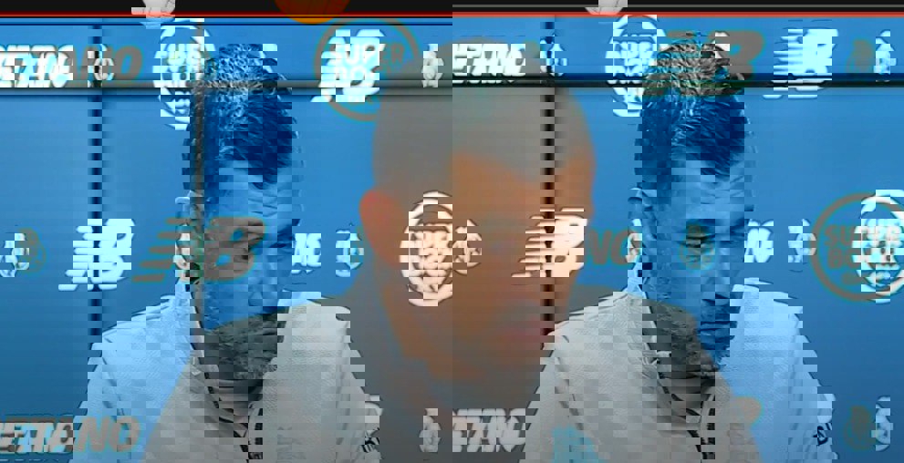 1929636