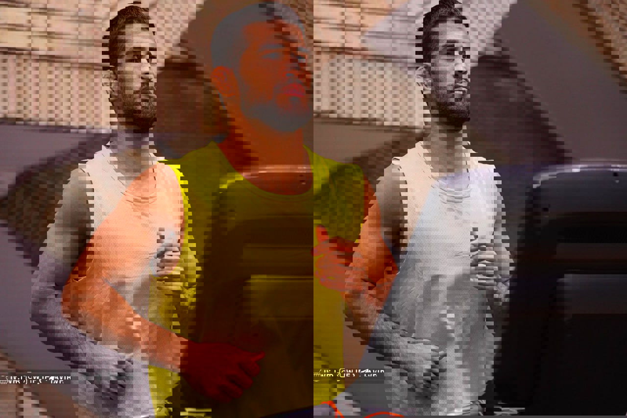1929908