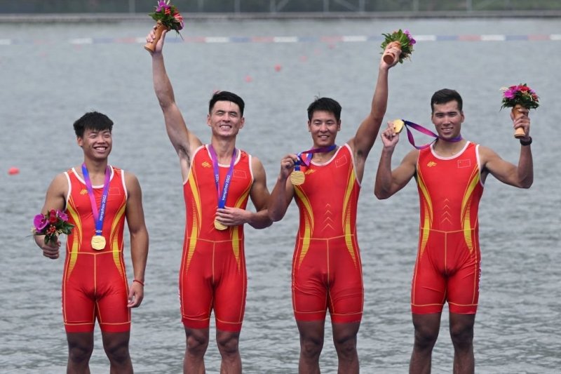 رکورد عجیب چین: ۱۱ طلا در قایقرانی!