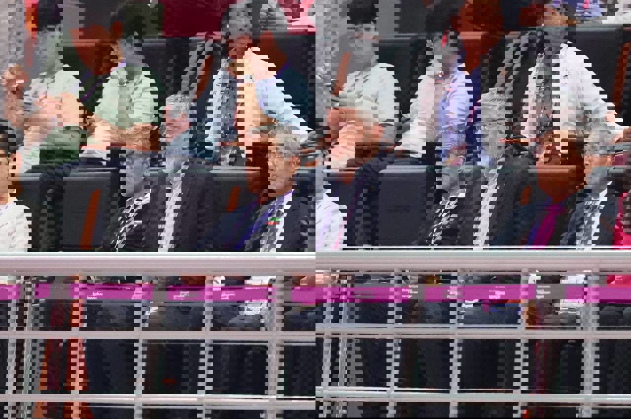 1930644
