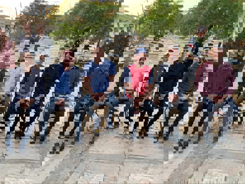 1930896