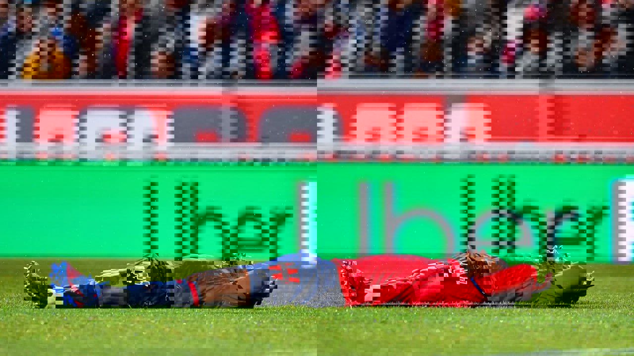 1930940
