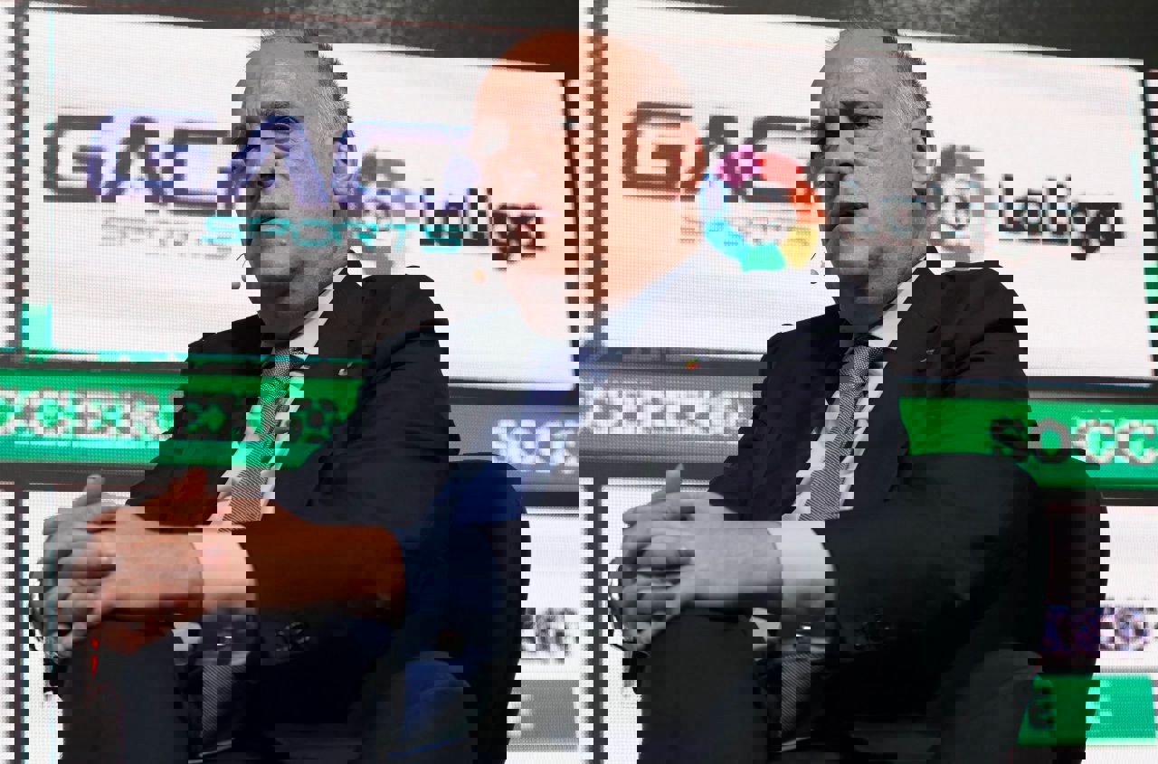 1930946