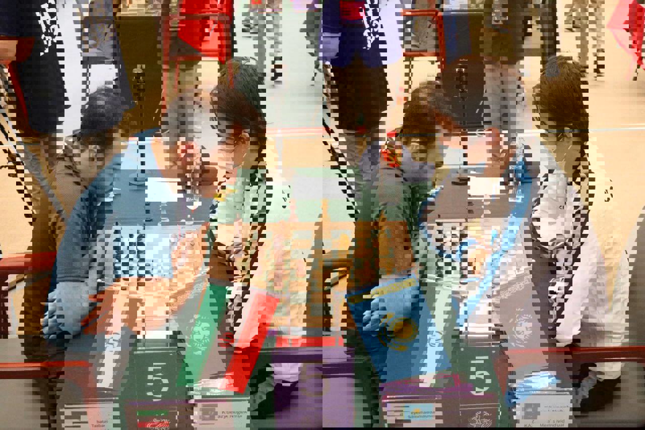 1931026
