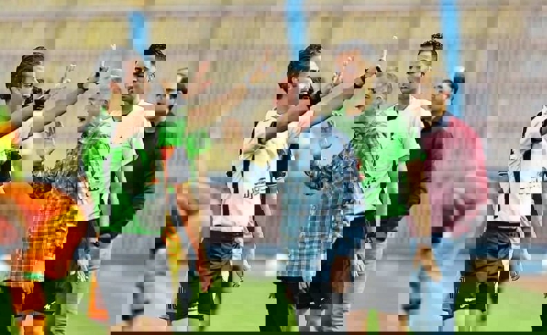 دفاعیه داور بازی جنجالی: رد ناخن زیر چشمم است!