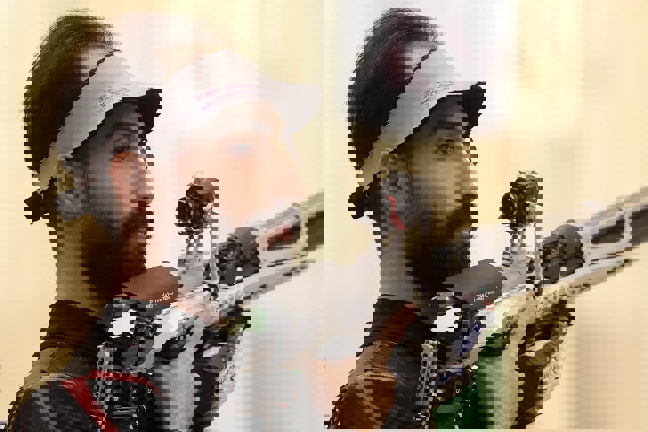 1930970