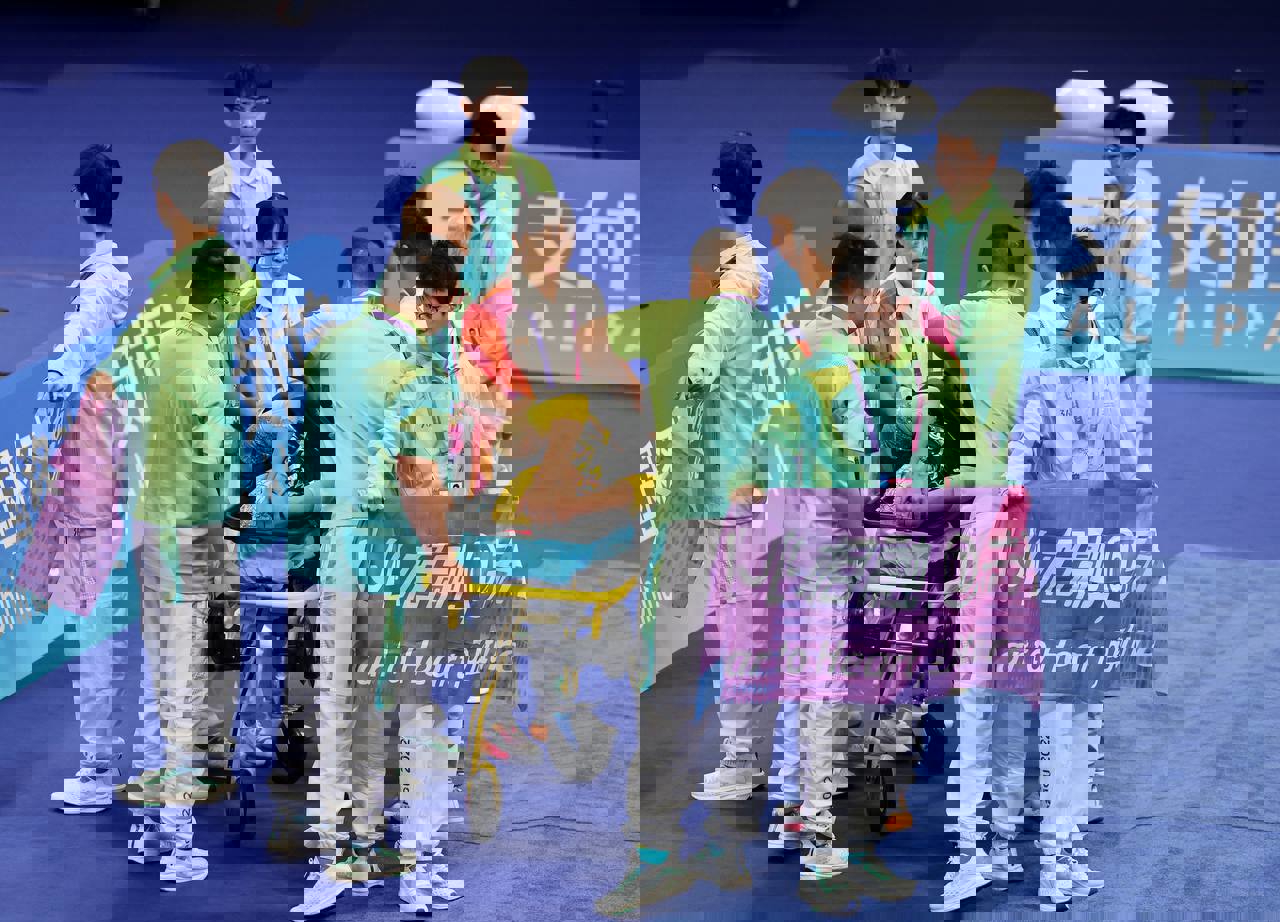 1930973