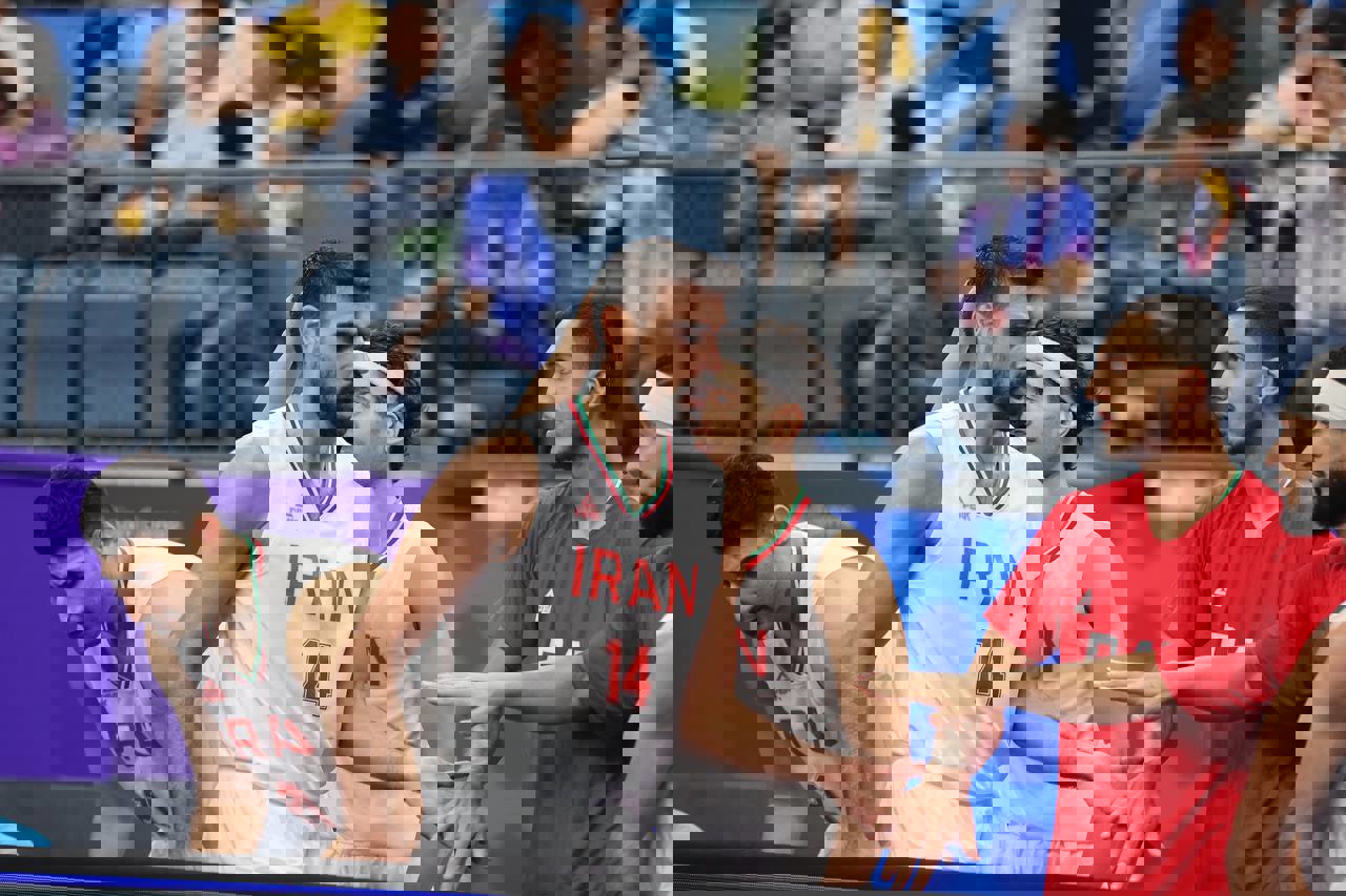 1930981