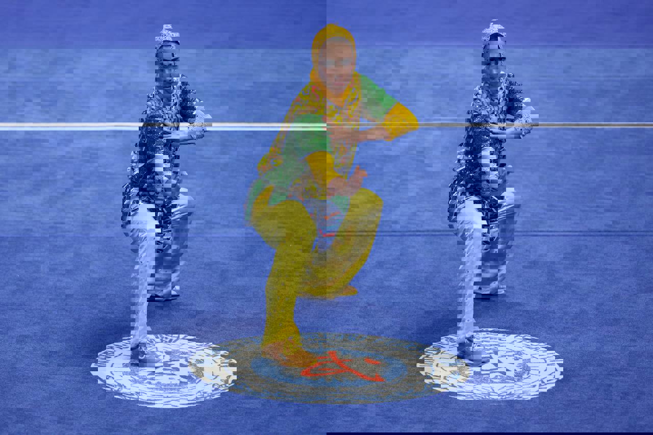 1931077