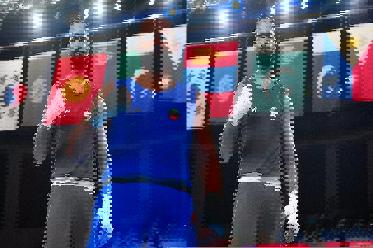 1931065