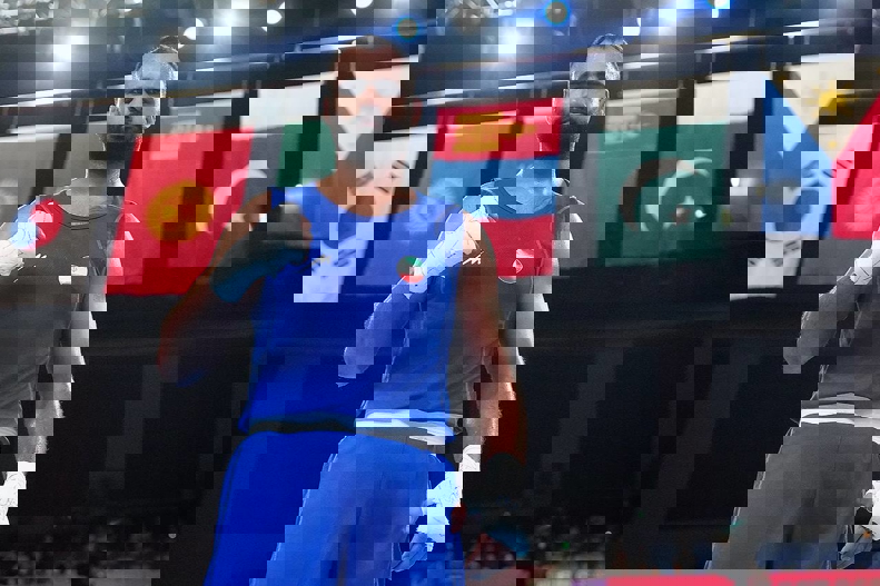 1931065