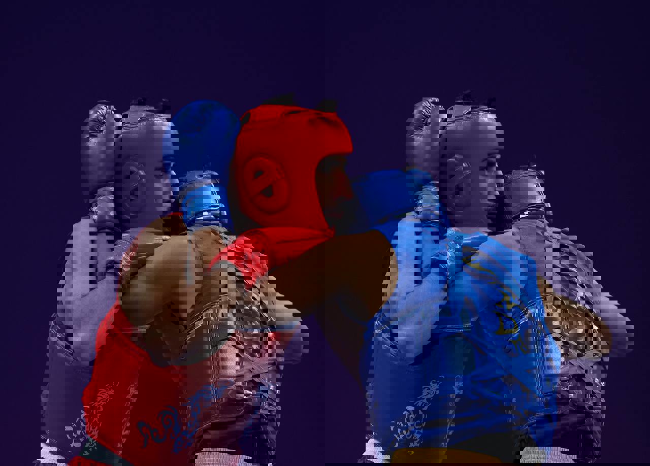 1931216