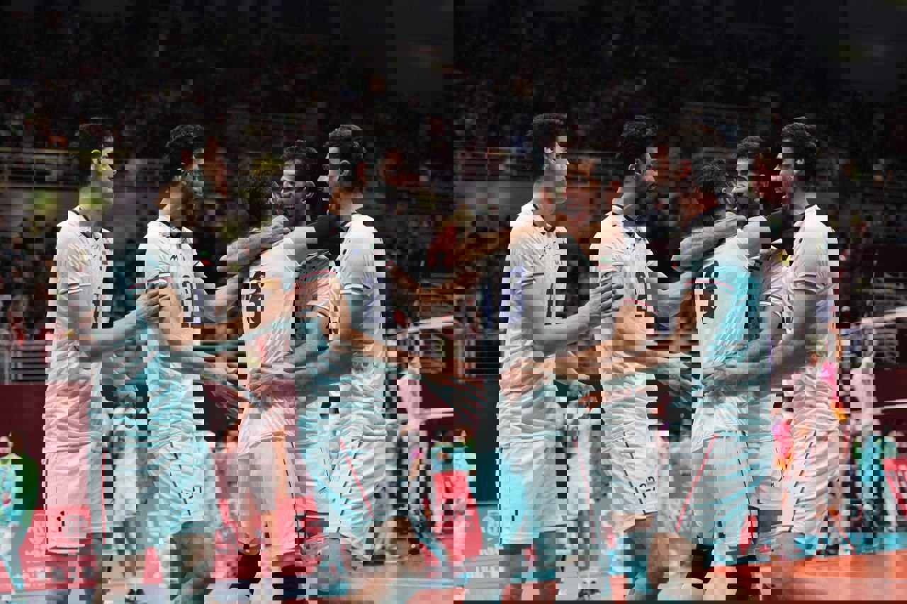 1931269