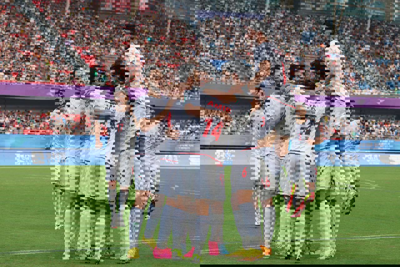 1931643