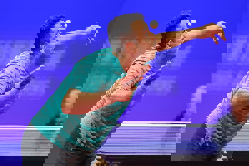 1931523