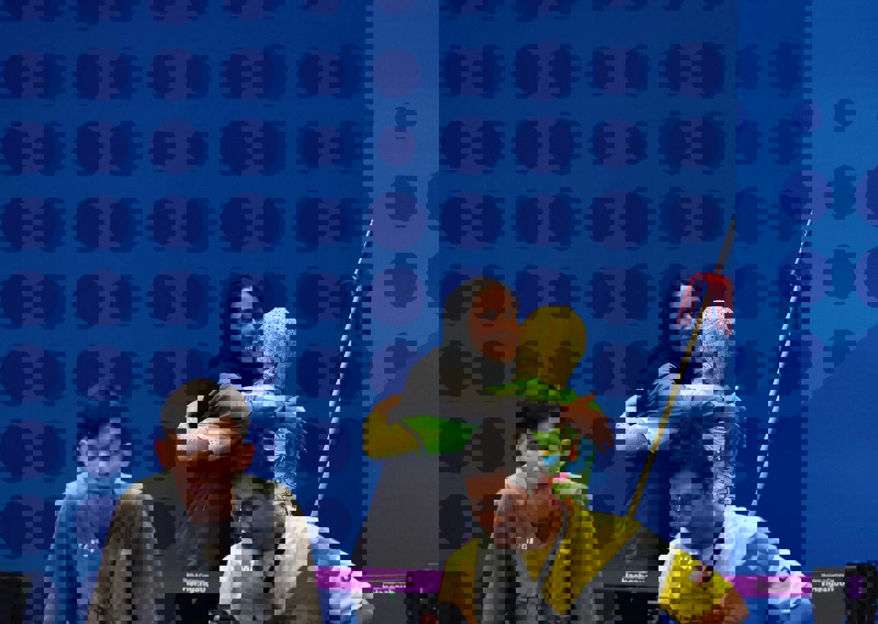 1931609