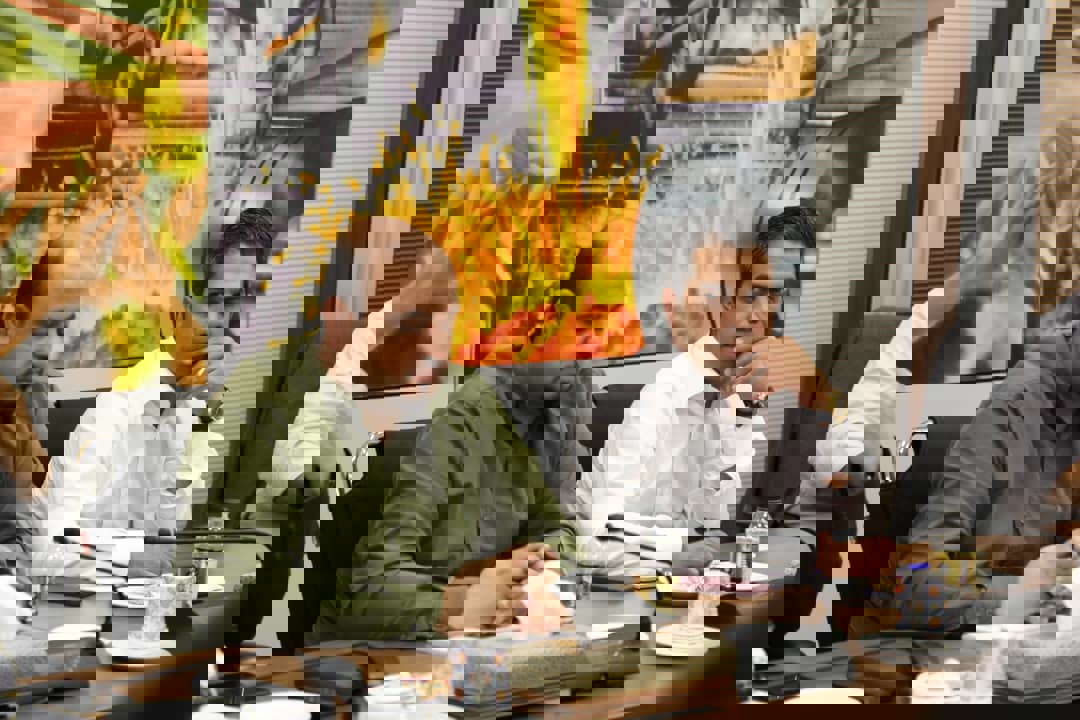 1931751